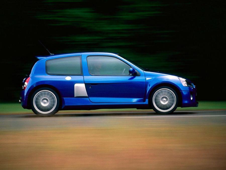  Renault Clio V6 2003 года  (фото 14 из 30)
